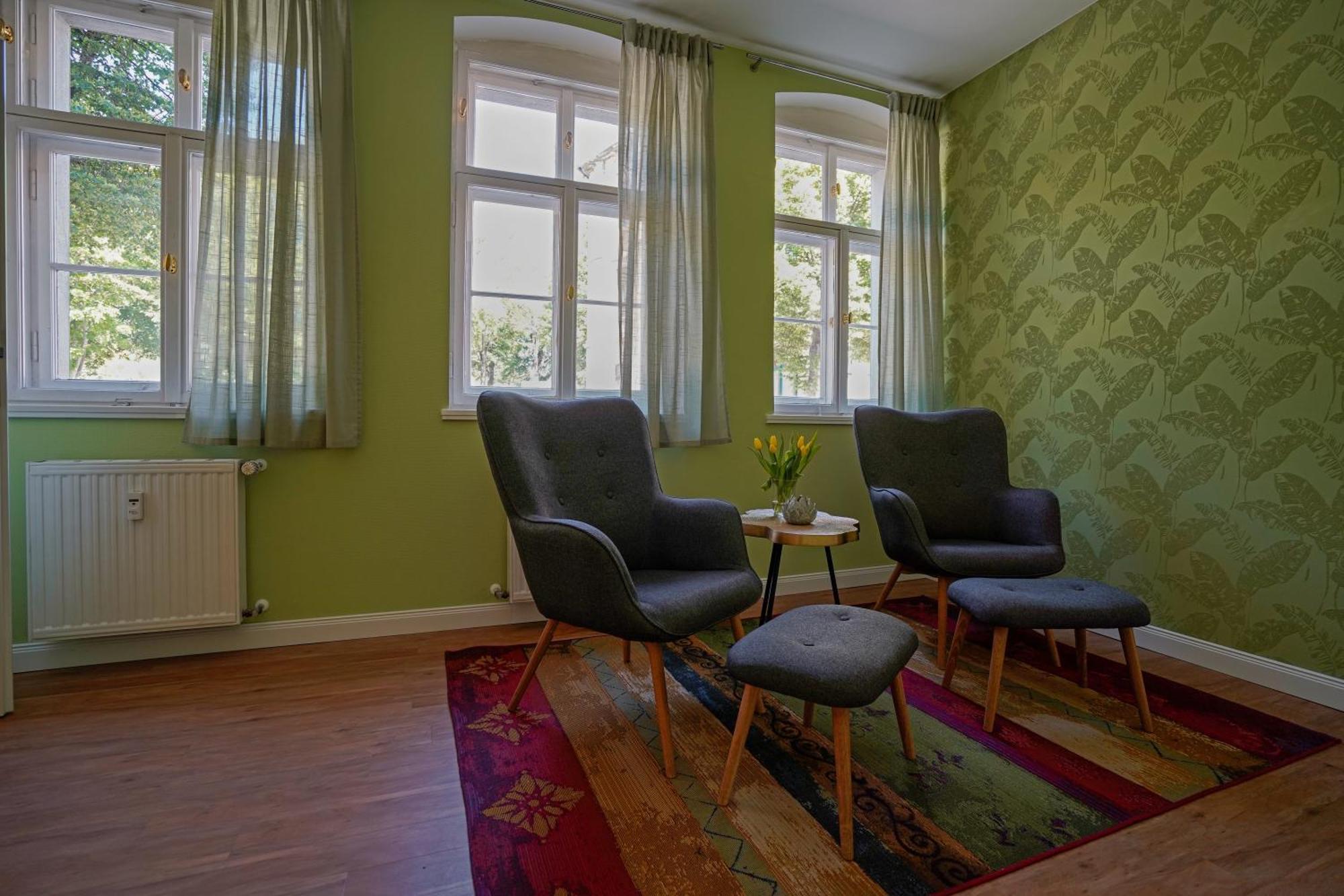 Ferienwohnung Am Stadtpark Наумбург Экстерьер фото